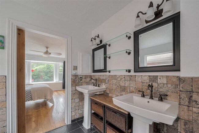 Building Photo - 3614 Spring Arbor Way