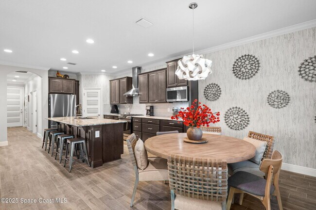 Building Photo - 2718 Addison Dr