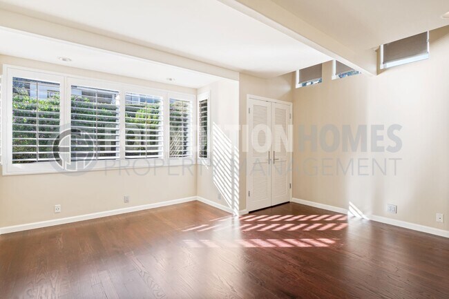 Building Photo - VIDEO - Fenced Yard in Hurricane Gulch - V...