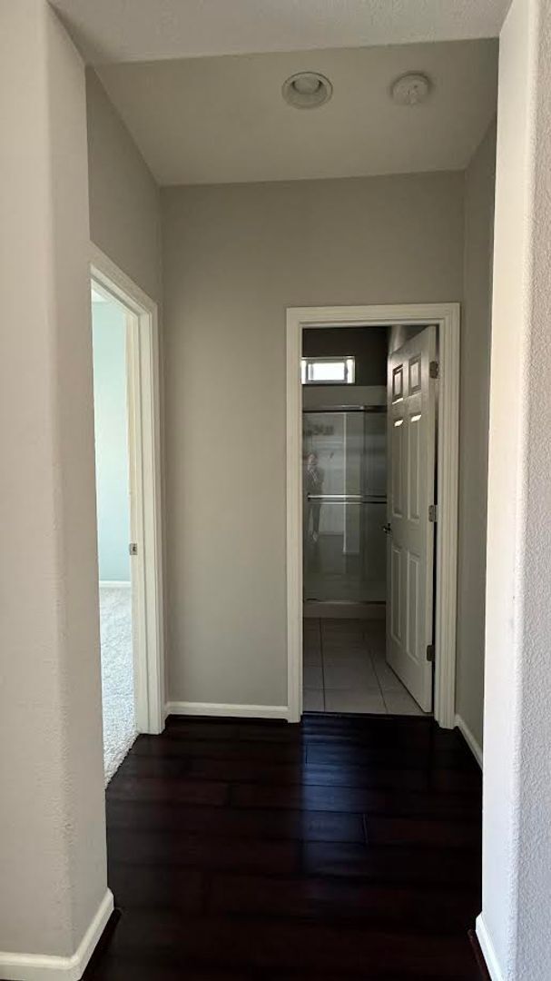 Building Photo - 123 Hearthstone Dr