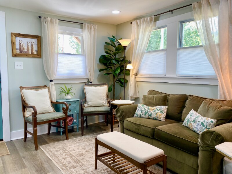 Building Photo - 809 W 40th St