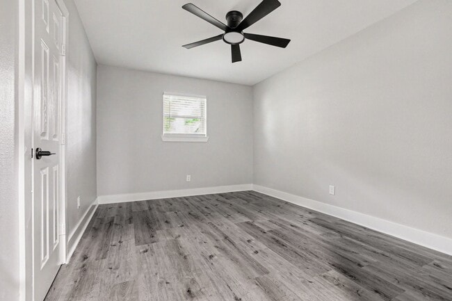 Building Photo - 10606 Hemwick Dr
