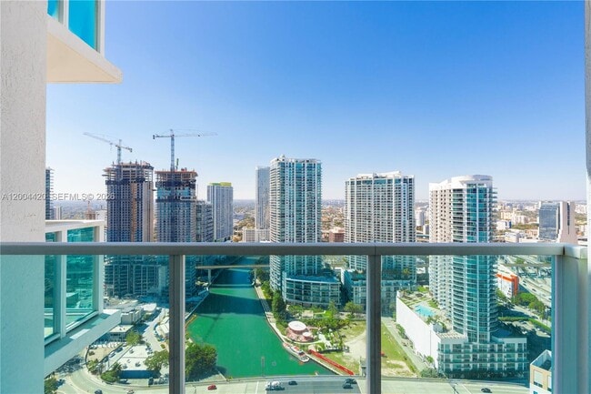 Building Photo - 31 SE 5th St