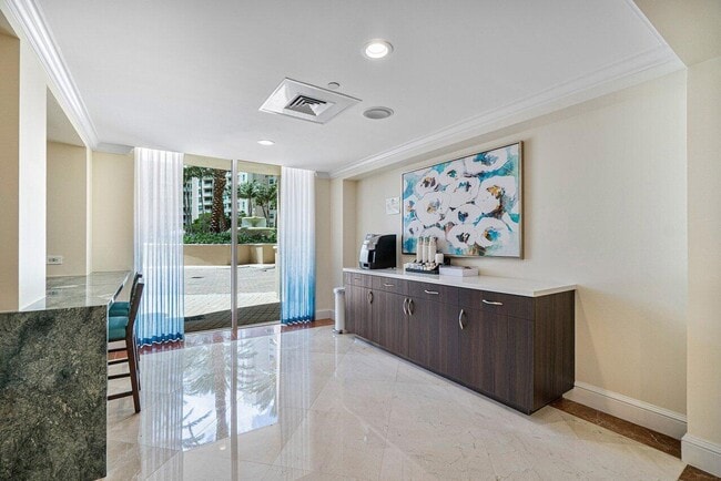 Building Photo - 3720 S Ocean Blvd