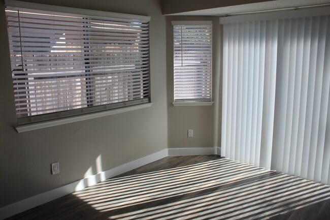 Building Photo - 2229 Rose Ave