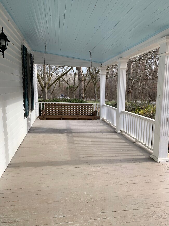 Building Photo - 8422 Pendergrass Rd
