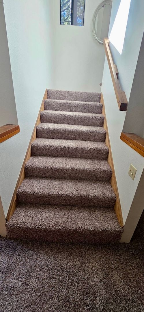 Building Photo - Large beautiful home in Idyllwild