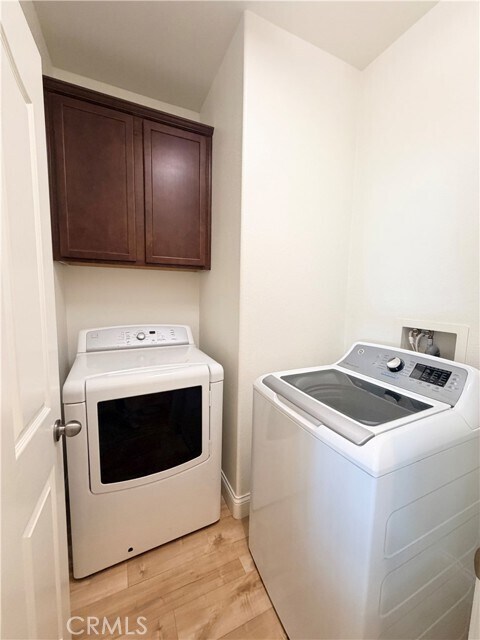 Building Photo - 3586 Bur Oak Rd