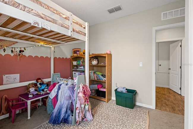 Building Photo - 338 Pinecrest Loop