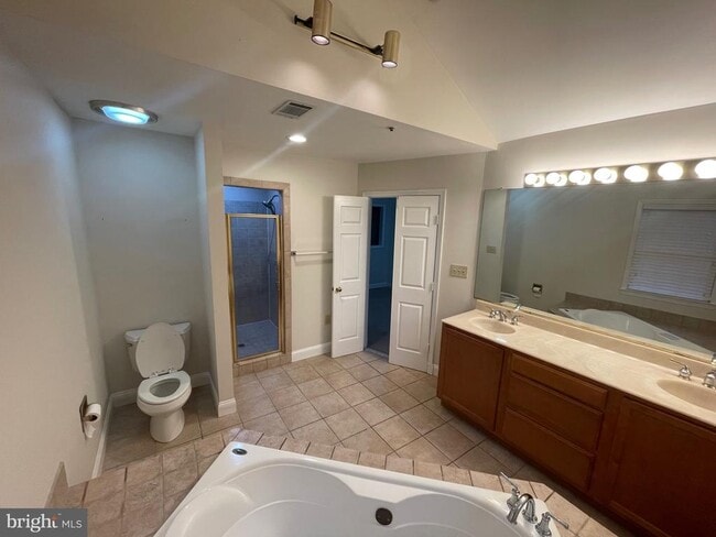 Building Photo - 11803 Bishops Content Rd