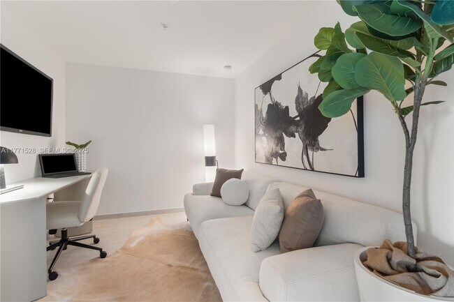 Building Photo - 10281 W Bay Harbor Dr