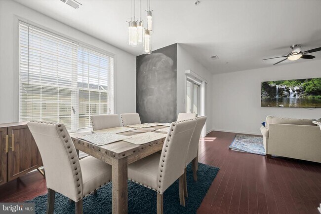 Building Photo - 9411 Geaton Park Pl