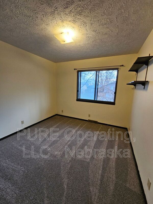 Building Photo - 14028 Madison Cir