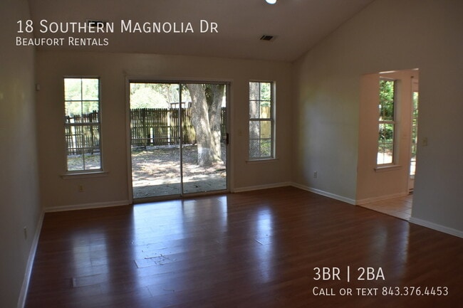 Building Photo - 18 Southern Magnolia Dr