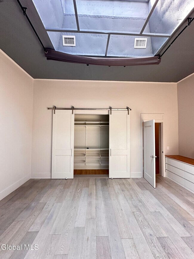 Building Photo - 53 3rd St