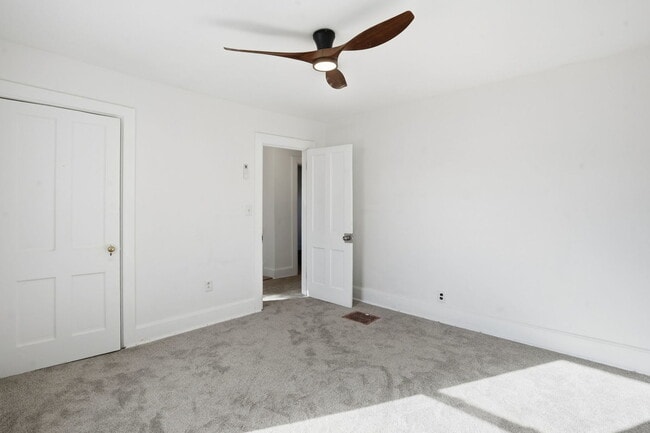 Building Photo - 1032 Kirkwood Blvd