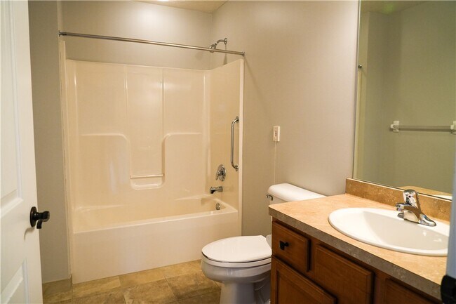 Building Photo - 0 Traditions Pl