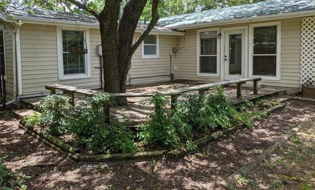 Building Photo - 7472 Love Cir