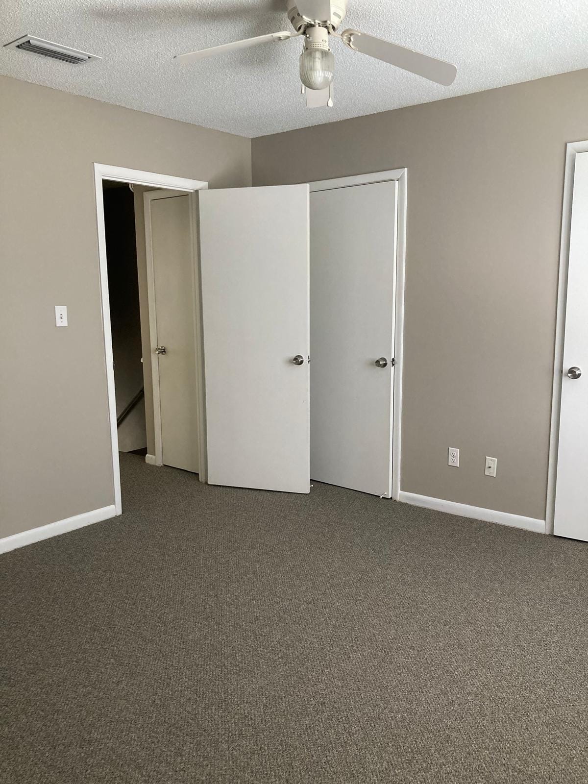 Building Photo - 2030 Kings Gate Cir