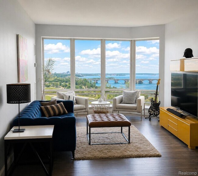 Building Photo - 250 E Harbortown Dr