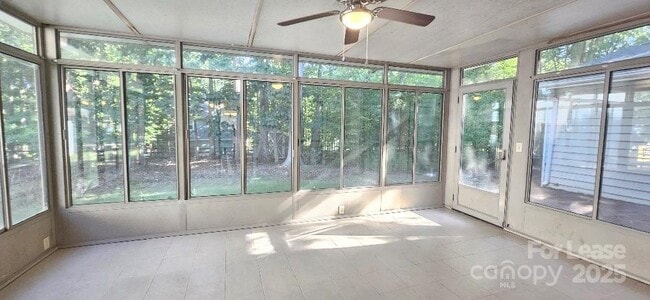 Building Photo - 3738 Sweetgrass Ln