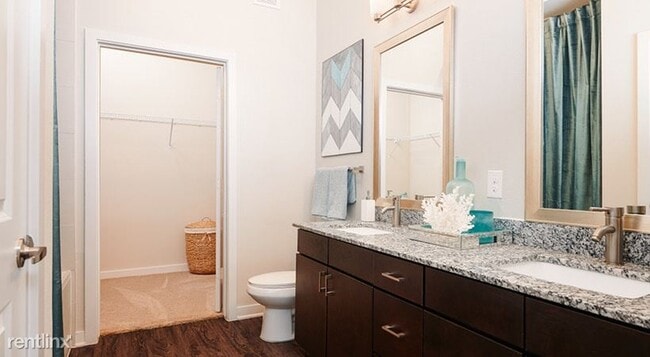 Building Photo - 2 br, 2 bath Condo - 539 W Lookout Dr