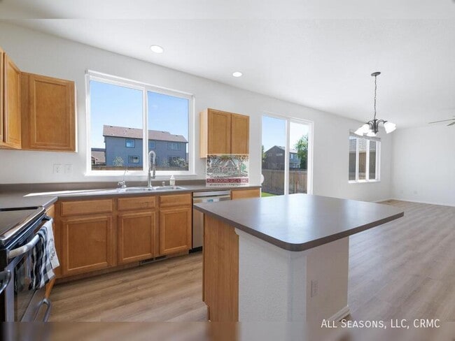 Building Photo - 4637 Dancing Light Way