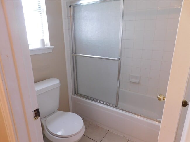 Building Photo - 122 High Meadows Dr