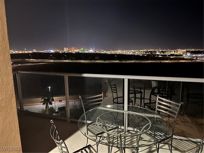 Building Photo - 8255 S Las Vegas Blvd