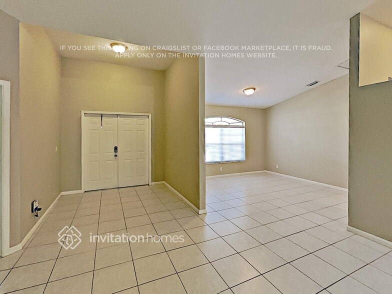 Building Photo - 13750 Lilac Pl