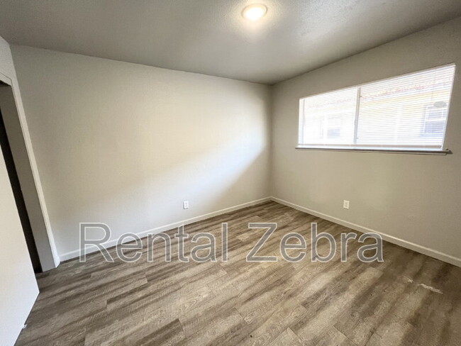 Building Photo - 1728 I St