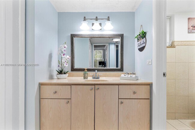 Building Photo - 8841 W Flagler St