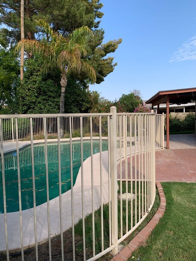 Building Photo - COMING SOON! Spacious 3 Bed 2 Bath Home w/ Private Pool!