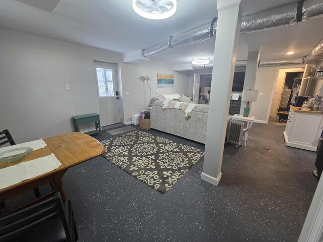 Building Photo - 100 9th Ave