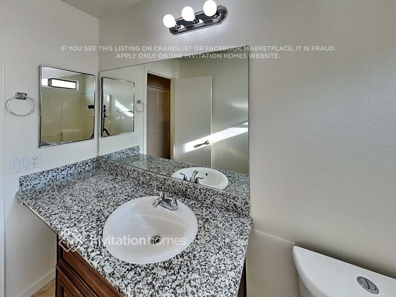 Building Photo - 40177 N Costa Del Sol Dr