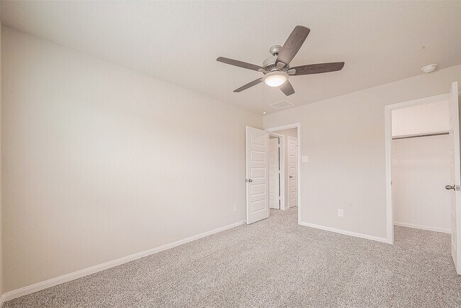 Building Photo - 2335 Tavo Trails Dr