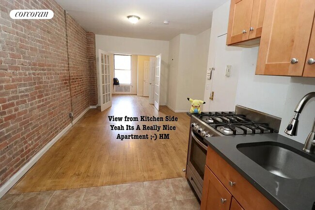 Building Photo - 535 E 87th St