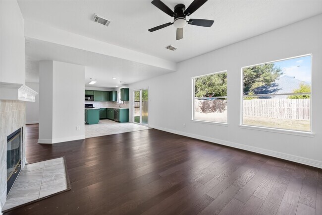 Building Photo - 7115 Renfro Dr