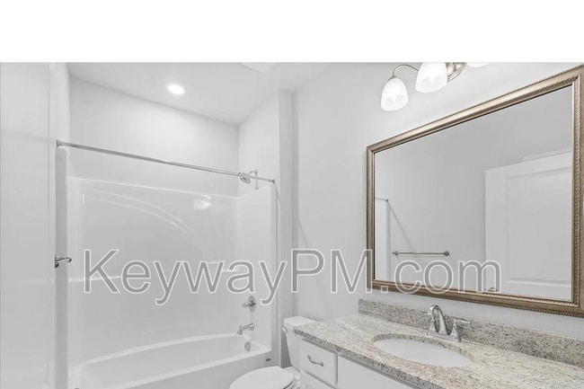 Building Photo - 1316 Newbern Dr