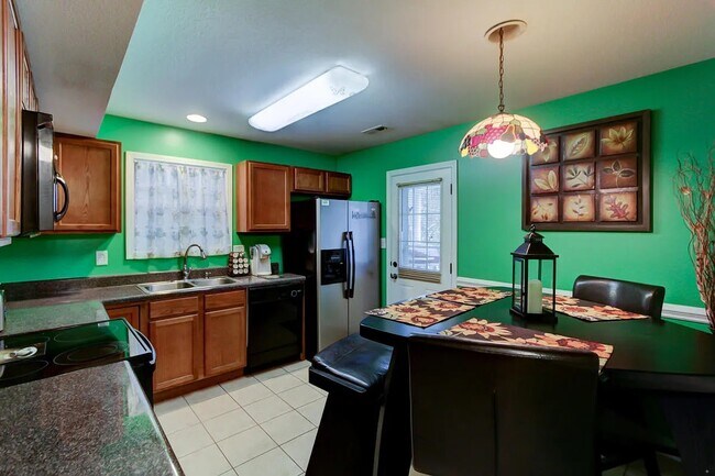 Building Photo - 4755 Forest Landing Way