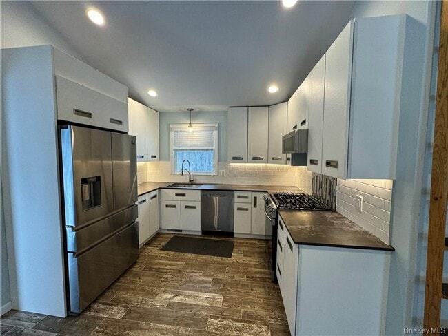 Building Photo - 317 Overlook Ct