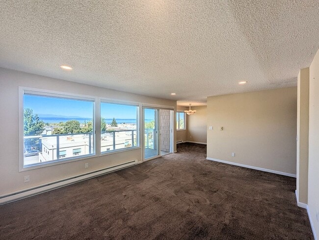 Building Photo - 2Bd/1Ba Edmonds Condo