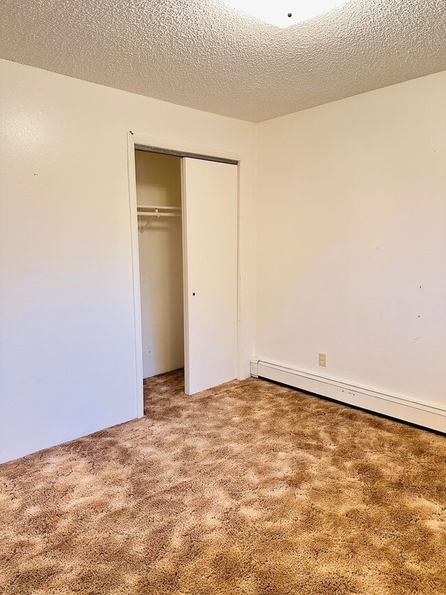 Building Photo - North Pole Home for Rent – 2BR, 1.5BA, Det...