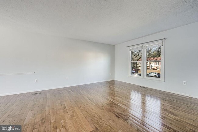 Building Photo - 4512 Lantern Pl