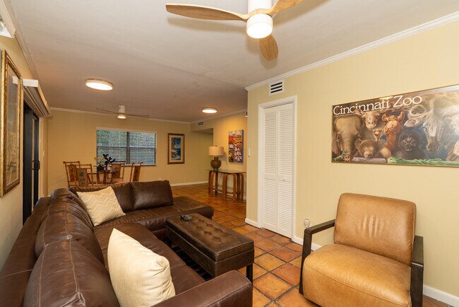 Building Photo - 300 Inlet Way