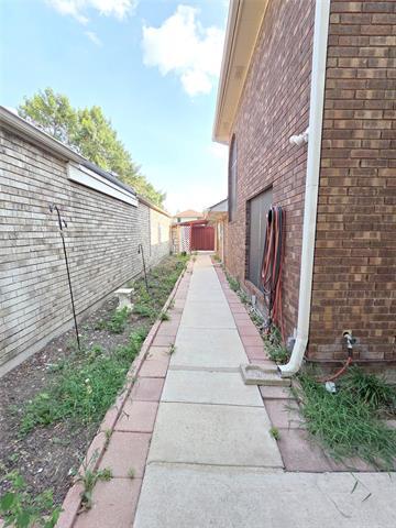 Building Photo - 3908 Denham Way