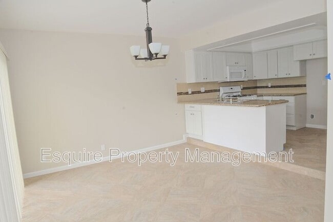 Building Photo - 23B LEMON DR.