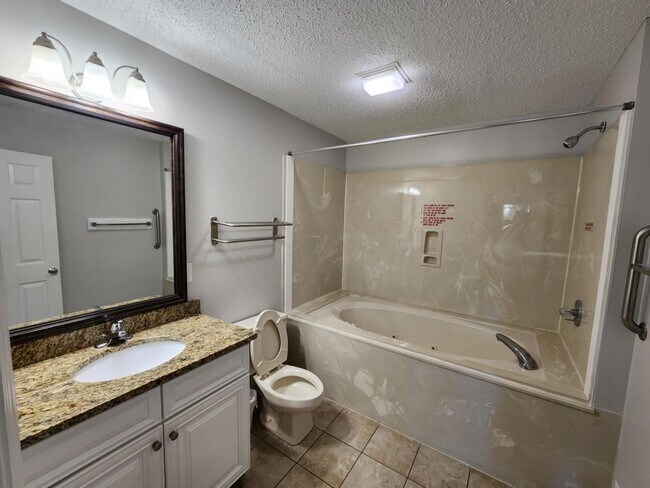 Building Photo - 216 Double Eagle Dr