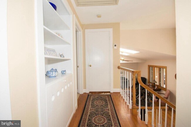 Building Photo - 3253 Juniper Ln