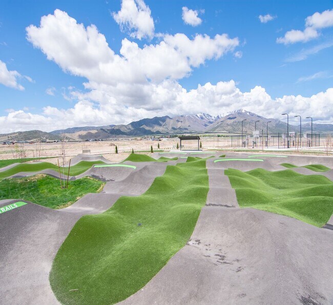 Building Photo - New 3-Bed Eagle Mountain Home!!